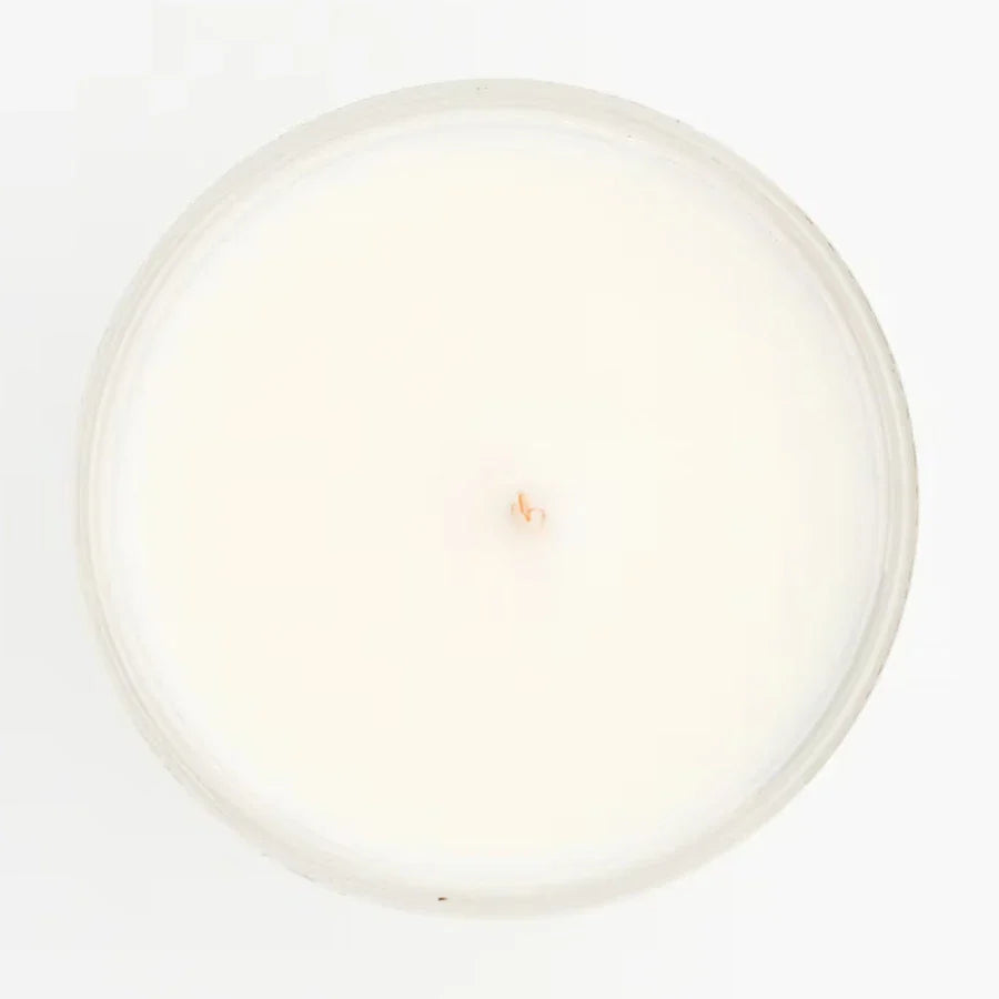 Une bougie naturelle Concentration de 110g de la marque Jolis Baume vue du dessus.