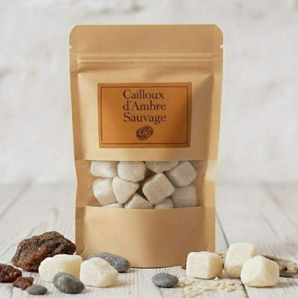 Un sachet kraft de 50 grammes de Cailloux Ambre Sauvage Jardin de mon Grand Père