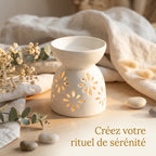 Diffuseur céramique artisanal Aura Senteur motif fleurs blanc sur bois, décoration spa