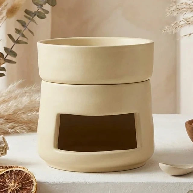Diffuseur céramique beige pour huiles essentielles et cires, ambiance minimaliste
