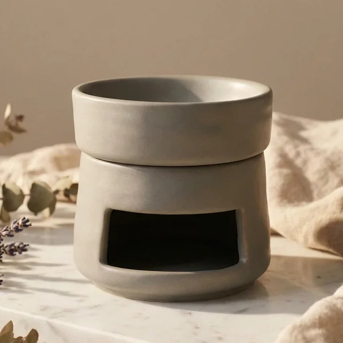Diffuseur céramique gris minimaliste pour huiles essentielles et cires, style wellness