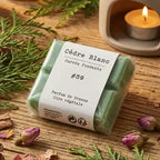 Fondant cire végétale Cèdre Blanc Drake made in France dans son pot vert avec ingrédients naturels