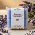 Fondants cire lavande Drake artisanal avec lavande fraîche sur surface bois, packaging premium
