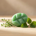 Fondant cire parfumée Patchouli et Thym Scentchips sur bois avec herbes fraîches