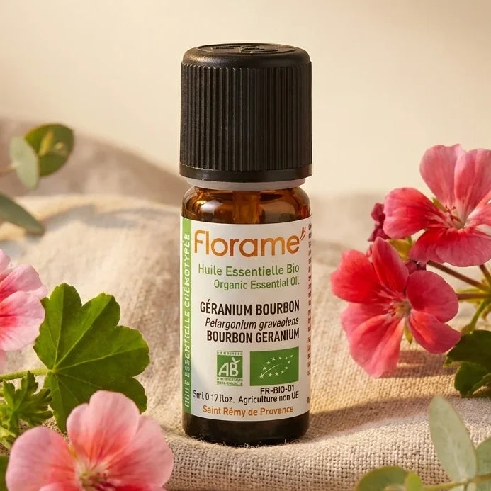 Huile essentielle Bio Géranium Bourbon Florame 5ml avec fleurs fraîches et eucalyptus