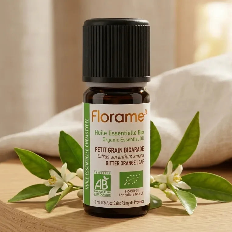 Huile essentielle Bio Petit Grain Bigarade Florame 10ml, flacon avec bouchon noir et étiquette verte