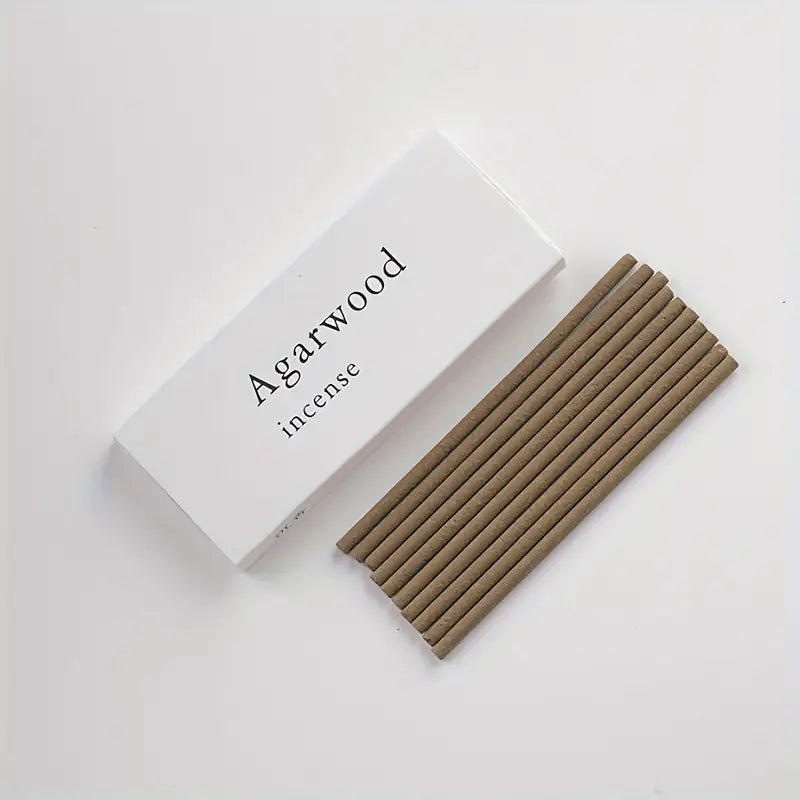 Une boite de Minis bâtons d'encens naturels senteur bois d'agar
