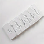 Les boites des 5 senteurs de Mini bâtons d'encens naturel (10 unités) alignées comme des dominos