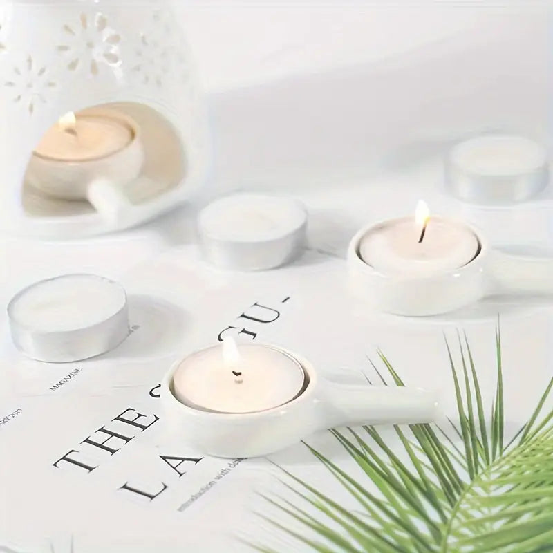 Trois supports pour bougie chauffe plat avec des bougies et un brûleur pour huiles essentielles